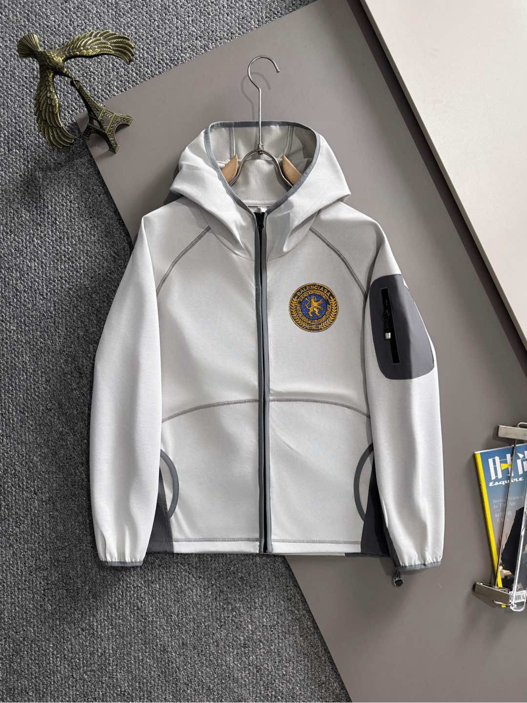 Arc'teryx LEAF Lion Crest Embroidered Softshell Hooded Jacket