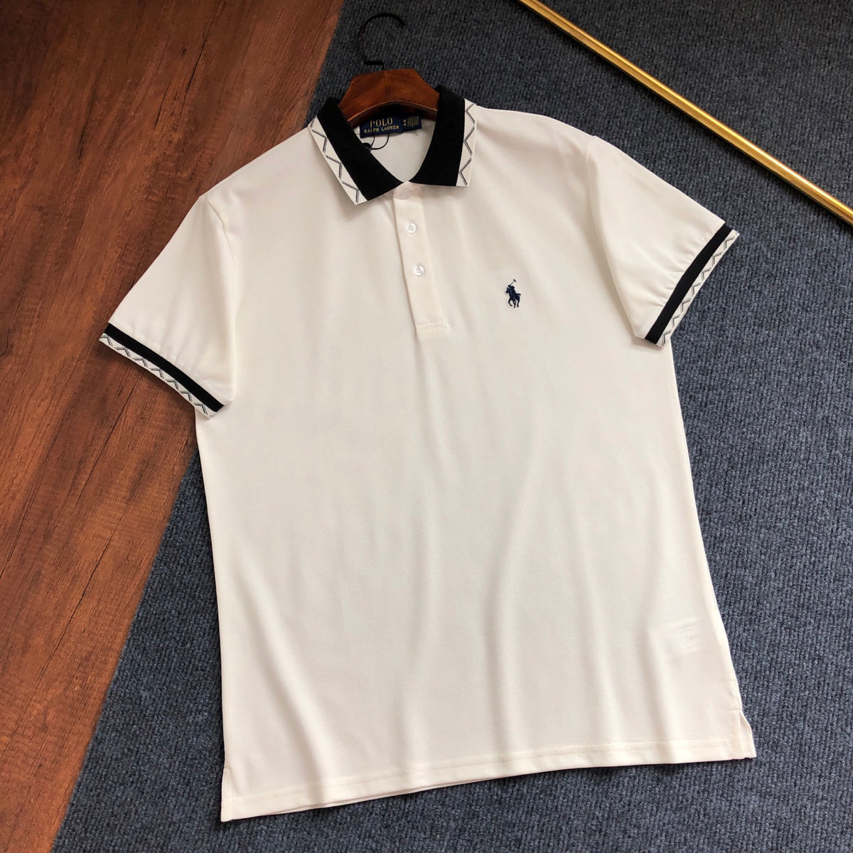 Men's Short‑Sleeve Polo Shirt, Contrast Collar & Trim With White Pony Embroidery
