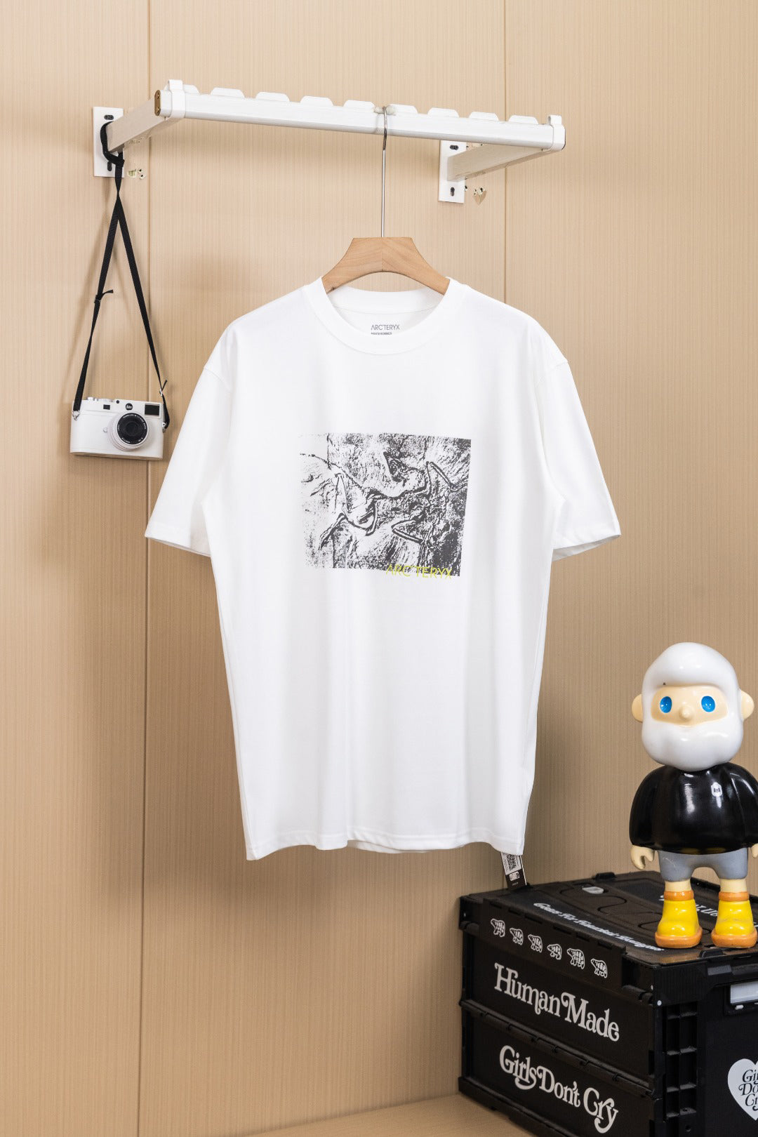 Arc'teryx Graphic Print Short‑Sleeve Crew Neck T‑Shirt, Unisex Relaxed Fit Tee