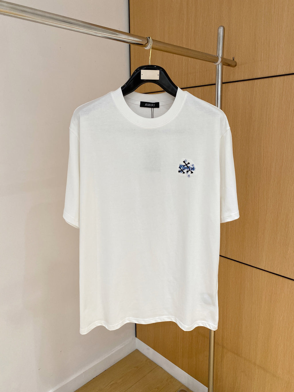AMIRI Skull Crossbones Chest Graphic Crew Neck Short‑Sleeve T‑Shirt