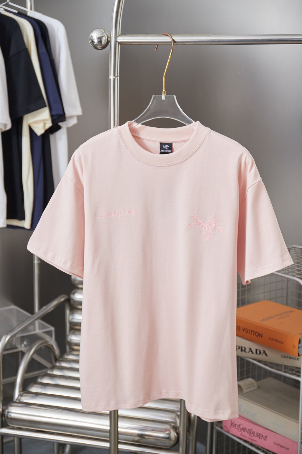Embroidered Fossil‑Bird Logo Front‑Back Short‑Sleeve T‑Shirt
