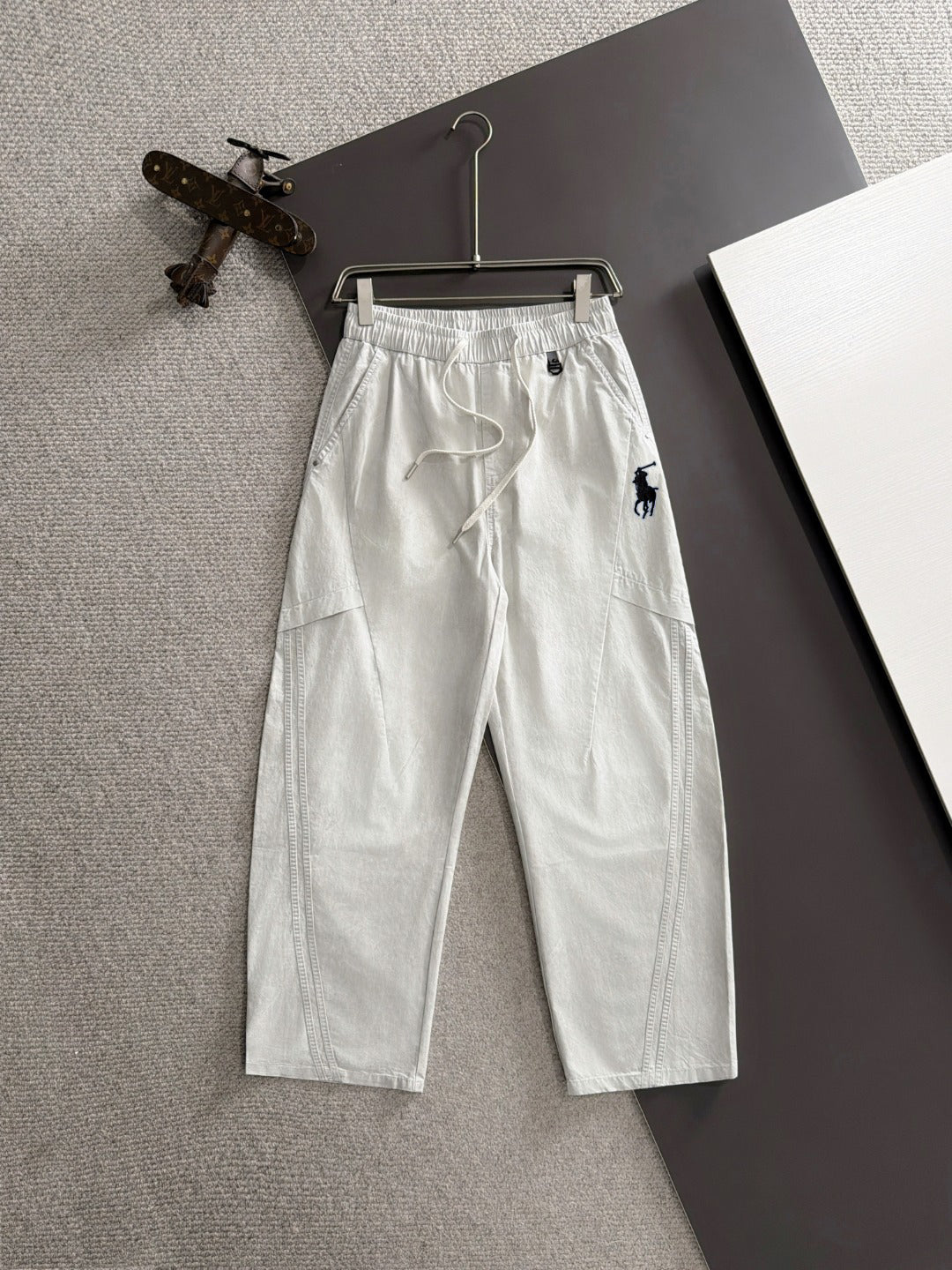 Men's Elastic Drawstring Wide‑Leg Casual Pants, Rider Embroidery Stitched Panel Trousers