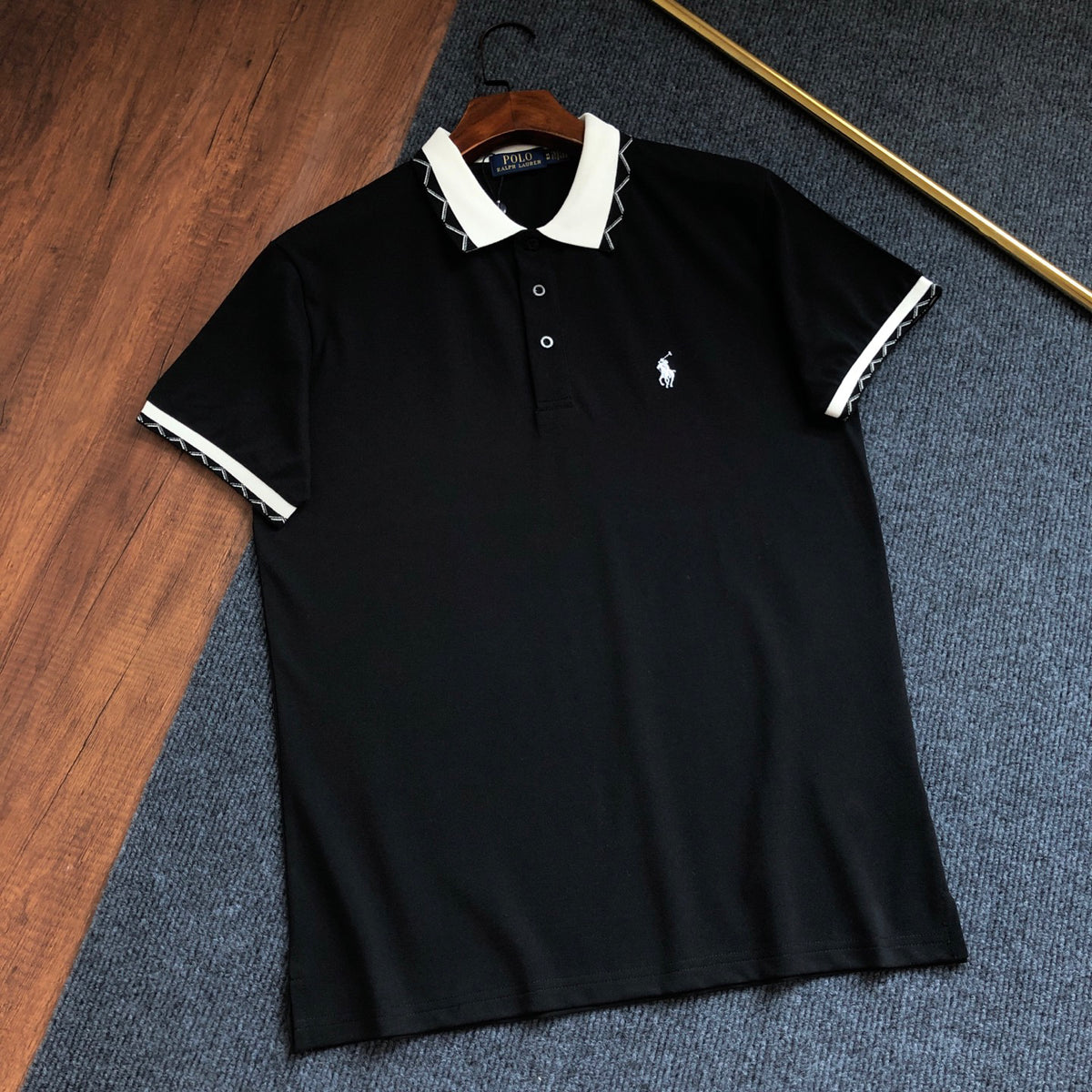 Men's Short‑Sleeve Polo Shirt, Contrast Collar & Trim With White Pony Embroidery