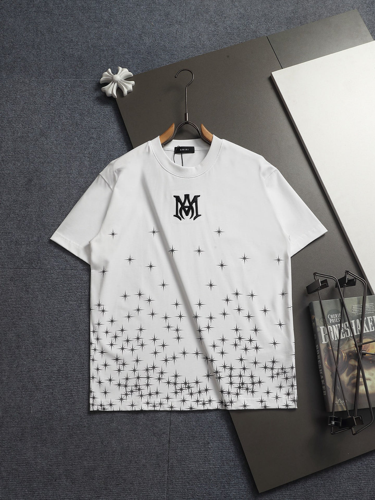 AMIRI MA Logo Gradient Starburst Print Crew Neck Short‑Sleeve T‑Shirt