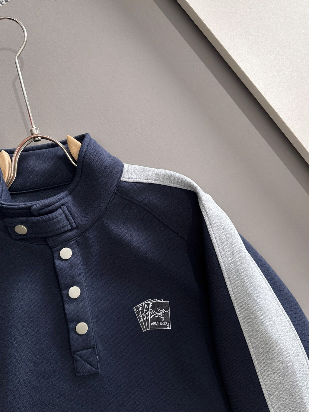 Arc'teryx 25SS Colorblock Stand Collar Snap Sweatshirt | Navy