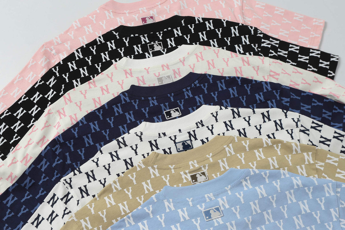NY Yankees All-Over Monogram T-Shirt