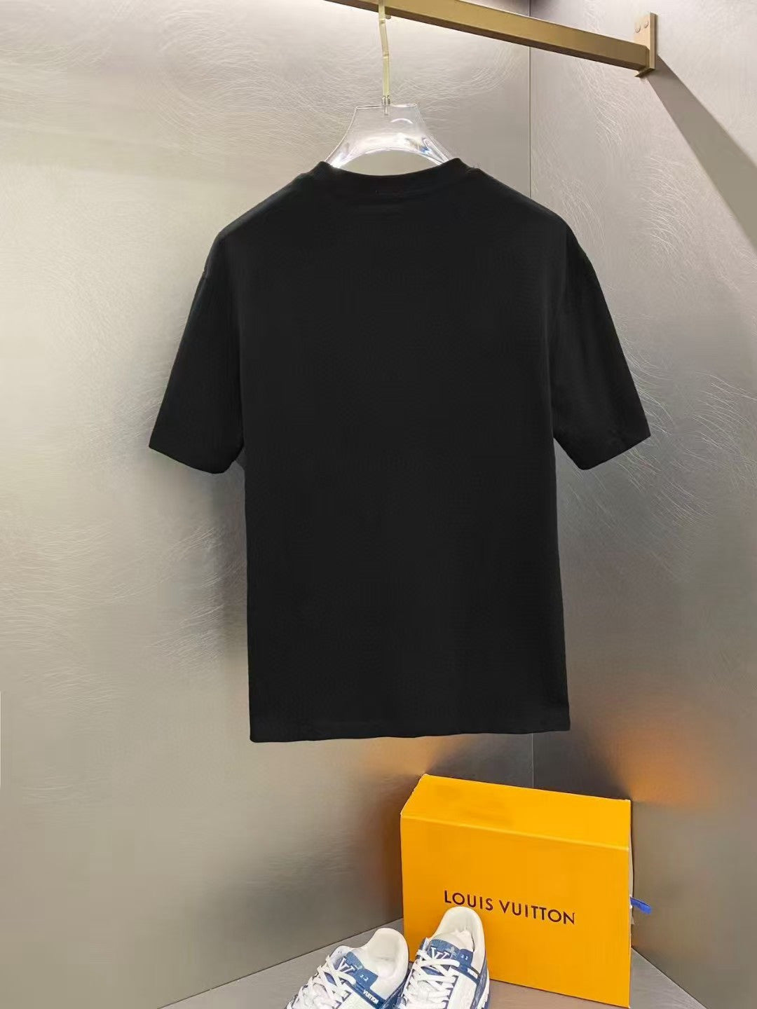 Amiri Hand Holding Orb Front Graphic Crew‑Neck Short‑Sleeve T‑Shirt
