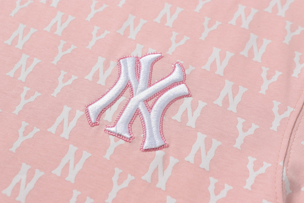 NY Yankees All-Over Monogram T-Shirt