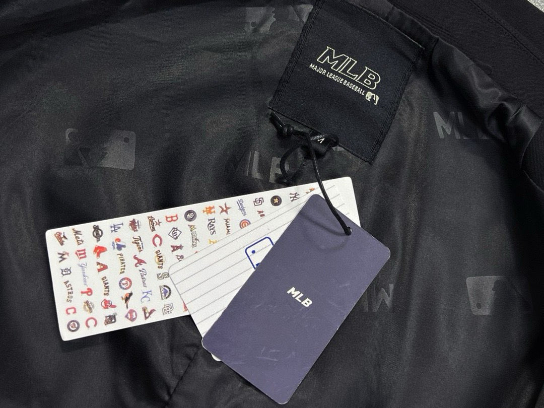 NY Yankees Monogram Blazer