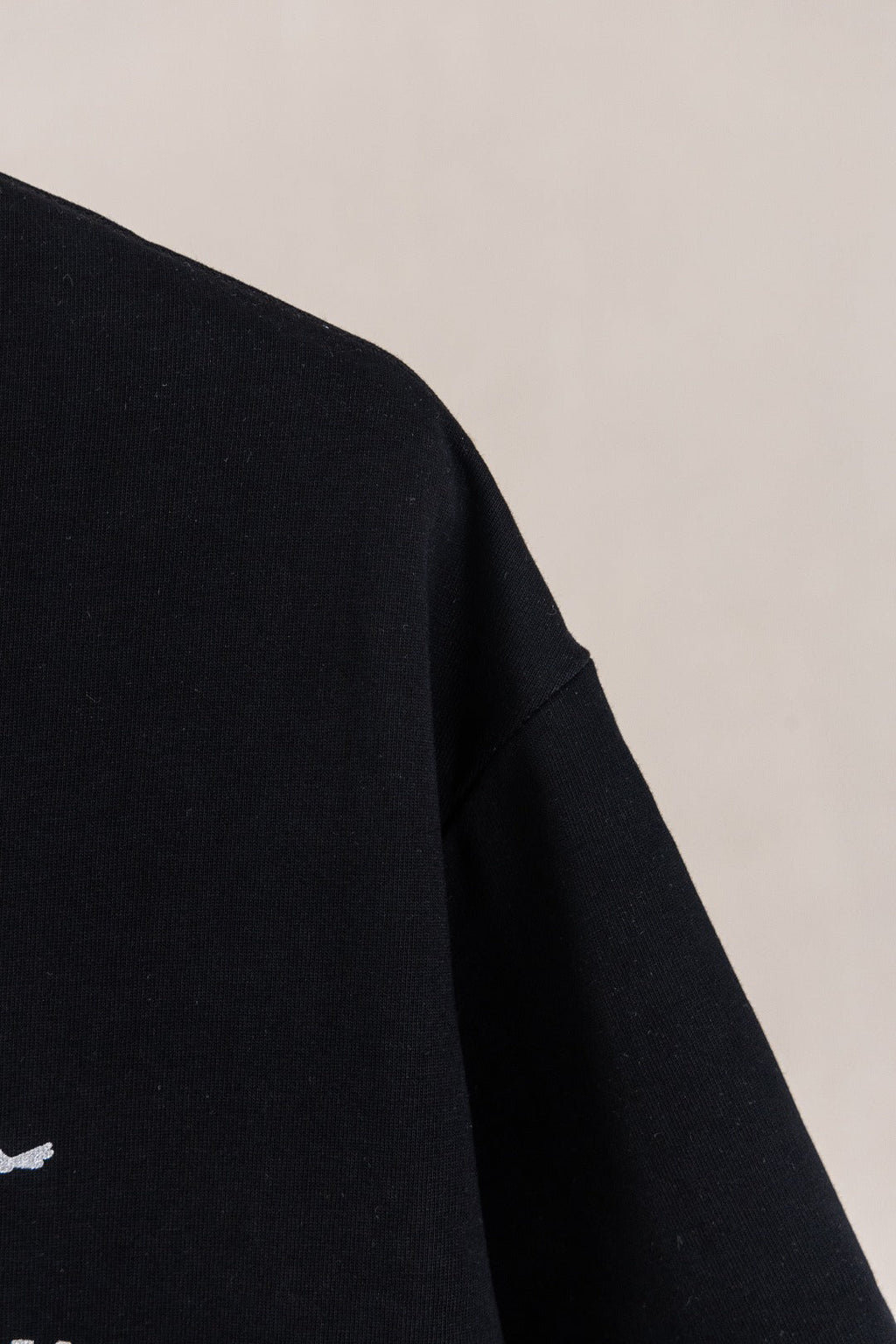 Arc'teryx Understated Burgundy Text‑Logo White Crew‑Neck Basic Tee
