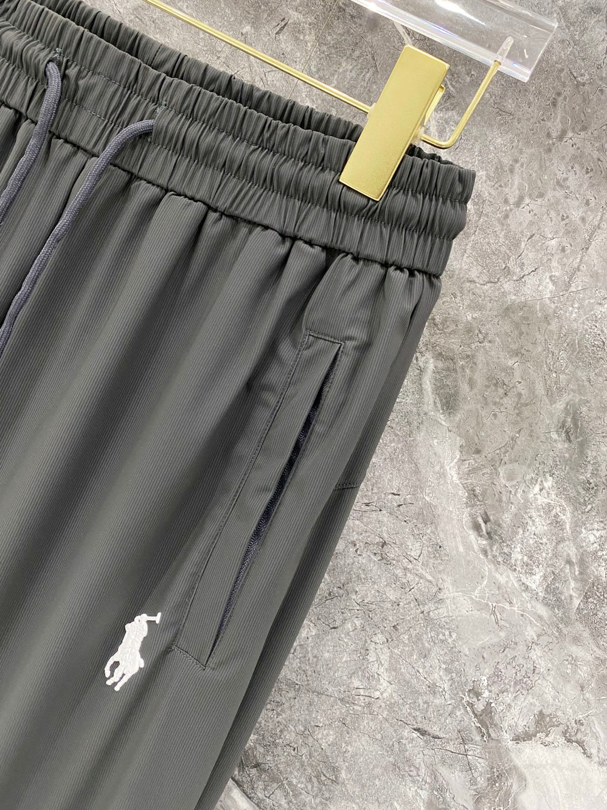 Men's Quick‑Dry Drawstring Casual Pants Horse Embroidery Elastic Waist Trousers With Zipper Pockets