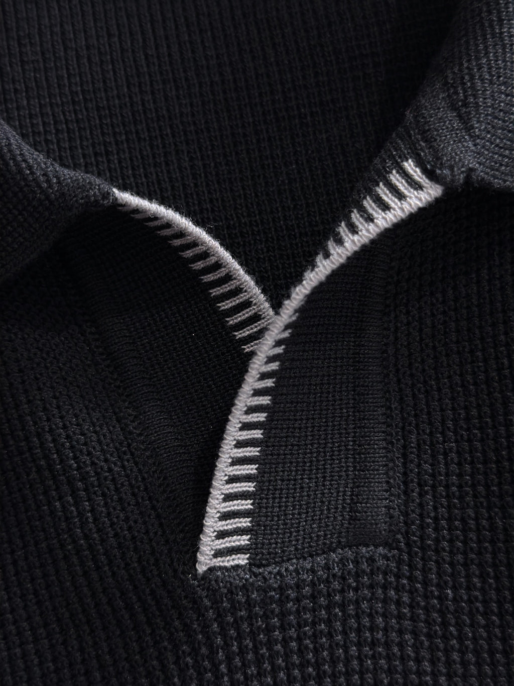 Men's Knit Short‑Sleeve Polo Shirt Contrast Trim Collar Embroidery Top
