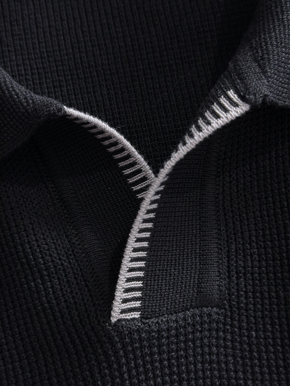 Men's Knit Short‑Sleeve Polo Shirt Contrast Trim Collar Embroidery Top