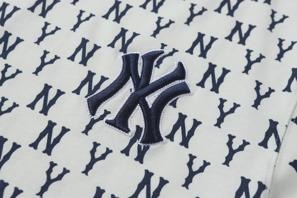 NY Yankees All-Over Monogram T-Shirt