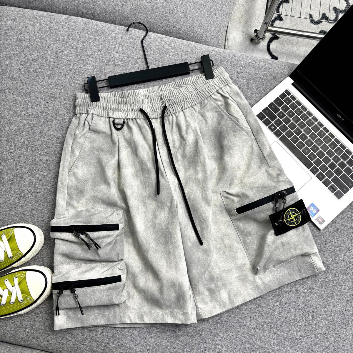 Stone Island Techwear Cargo Shorts with Double-Zip 3D Pockets and Compass Badge