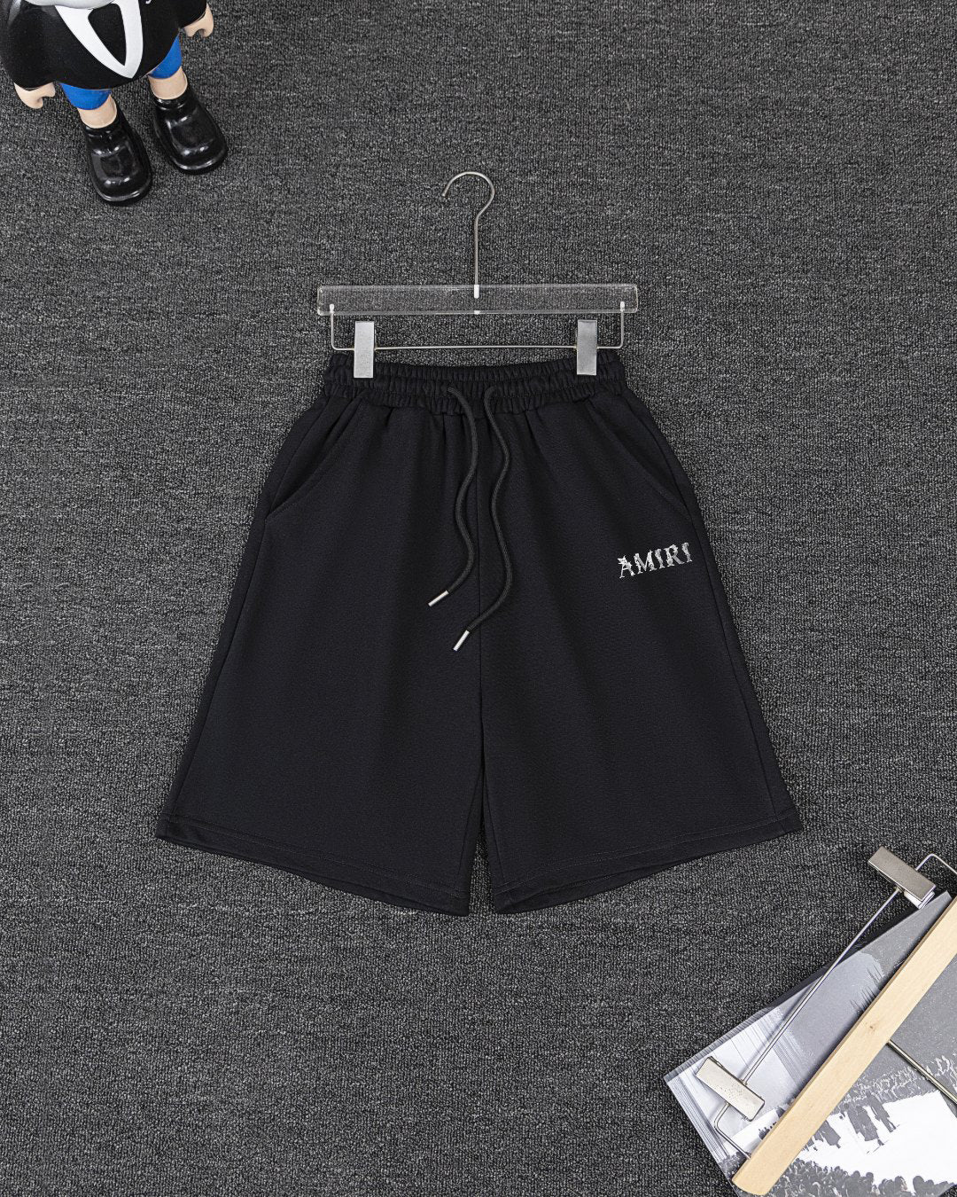 Amiri Vintage Text Graphic Short‑Sleeve T‑Shirt & Drawstring Shorts Two‑Piece Set