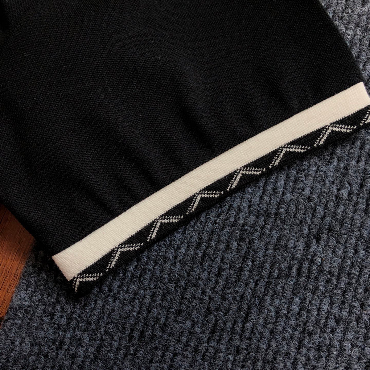 Men's Short‑Sleeve Polo Shirt, Contrast Collar & Trim With White Pony Embroidery