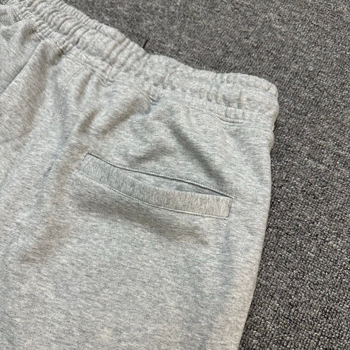 A Bathing Ape Wordmark Embroidered Raw Hem Shorts - Black / Gray