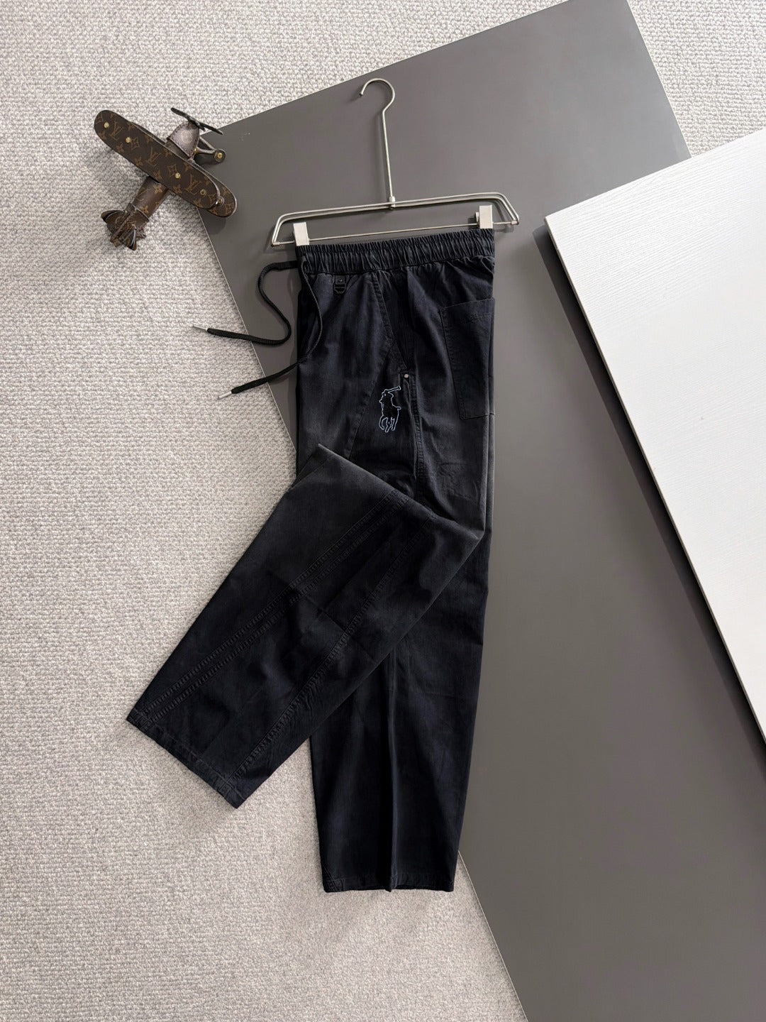 Men's Elastic Drawstring Wide‑Leg Casual Pants, Rider Embroidery Stitched Panel Trousers