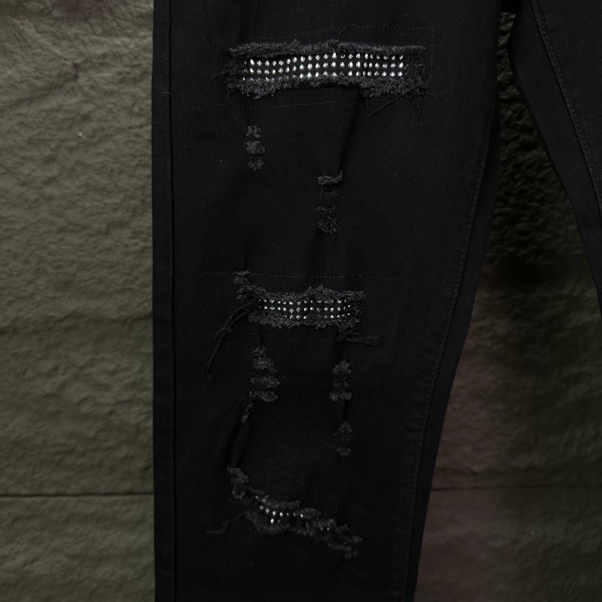 AMIRI Mesh‑Lined Multi‑Rip Distressed Slim‑Fit Denim Jeans
