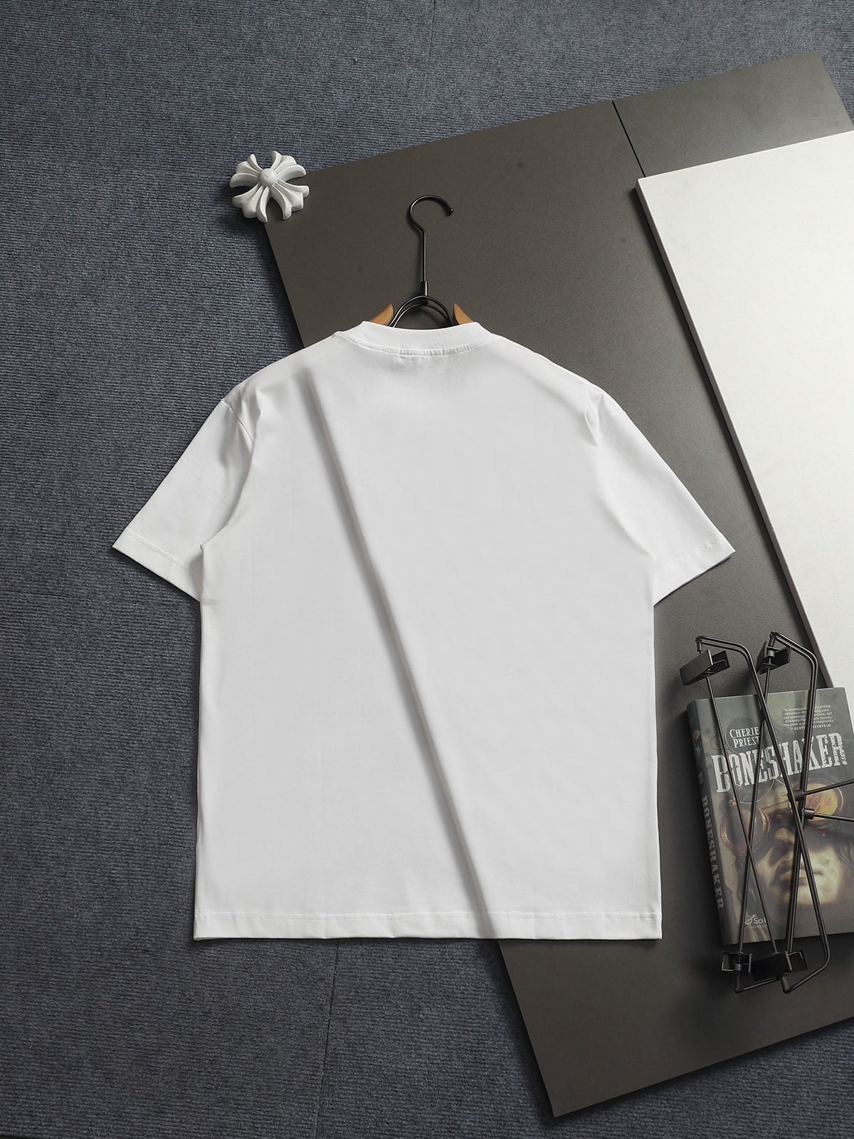 AMIRI Studded Heart Graphic Crew Neck Short‑Sleeve T‑Shirt